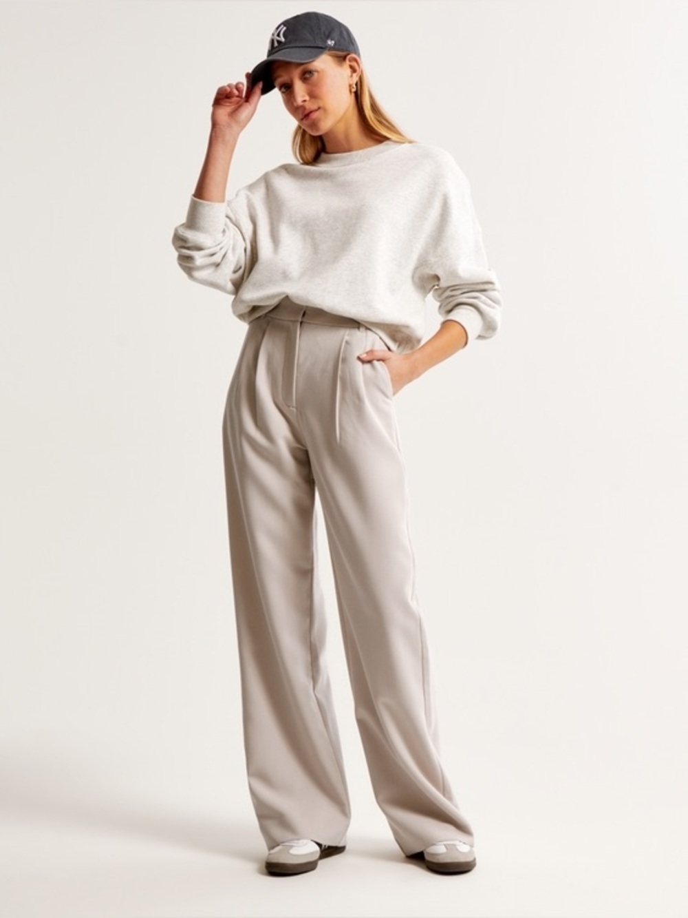 Abercrombie & Fitch Sloane Tailored Wide Leg Pant Light Taupe Size 27|4L Trouser